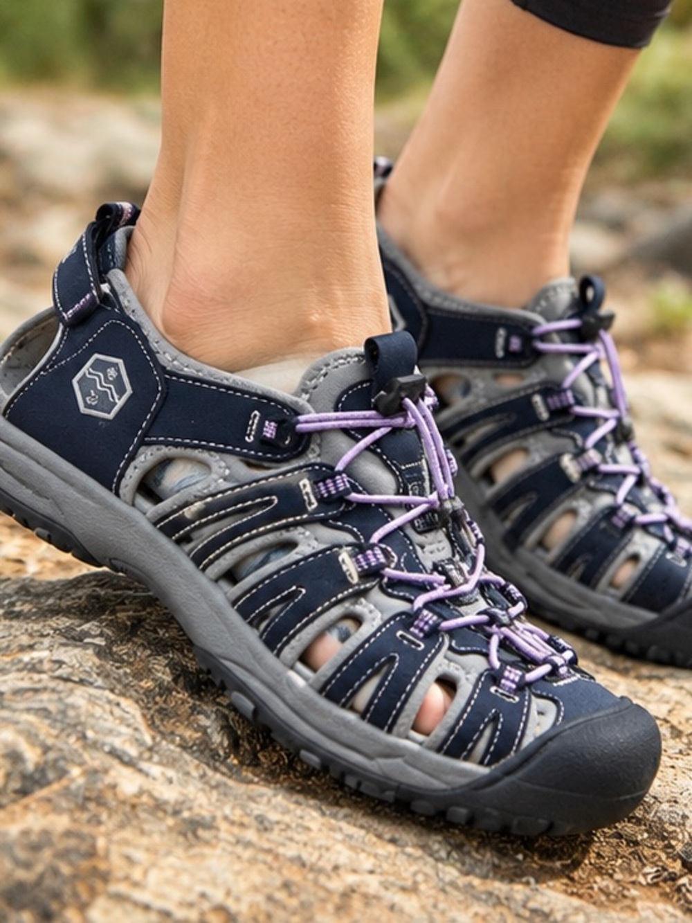 Khombu Women’s Size 9 M Navy Gray Closed Toe Sport Sandals Hiking Water Shoes